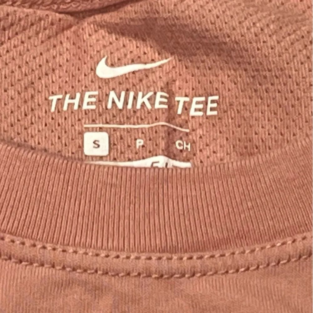 Nike Women's Blush Pink Tee Tank Size Small